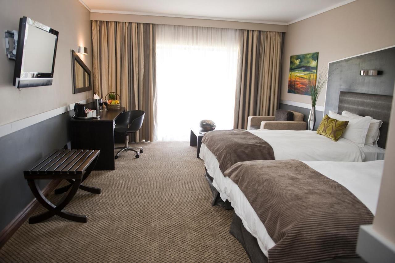 Black Mountain Leisure And Conference Hotel Groothoek Pokoj fotografie